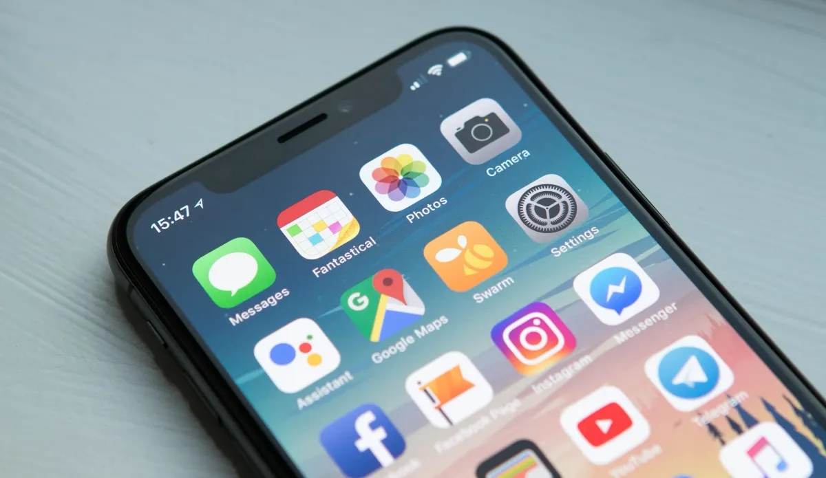 競合サイト閲覧履歴に基づくあと出し広告